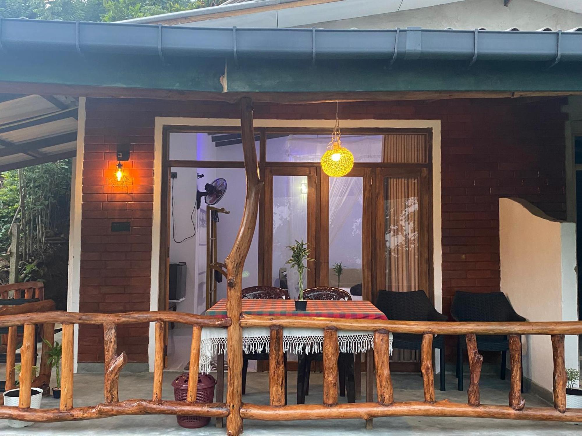 Cozy Homestay Waterfall Road Ella Exterior photo