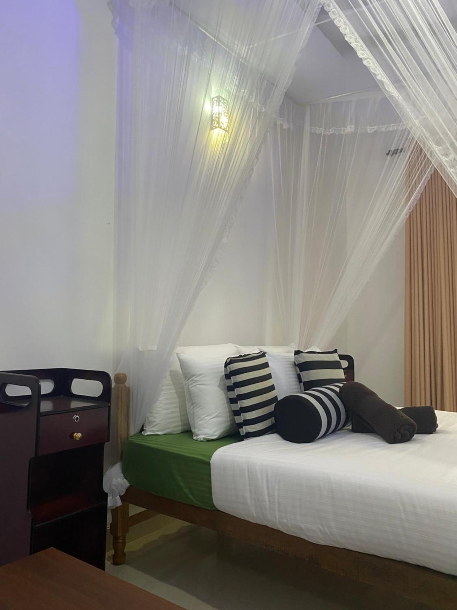 Cozy Homestay Waterfall Road Ella Exterior photo
